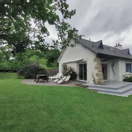La Maison De Du Doux Verger A Lunaire Ferienhaus